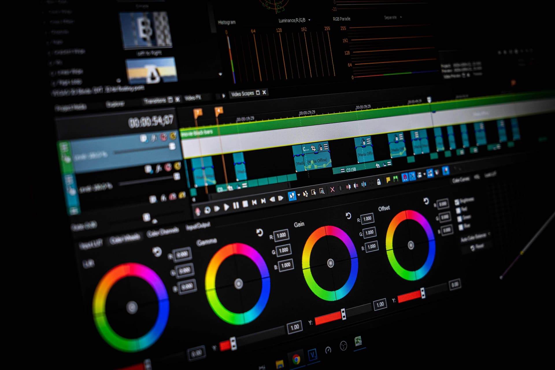 What is the best way to edit a YouTube video? (A Beginner's Guide to Experts)